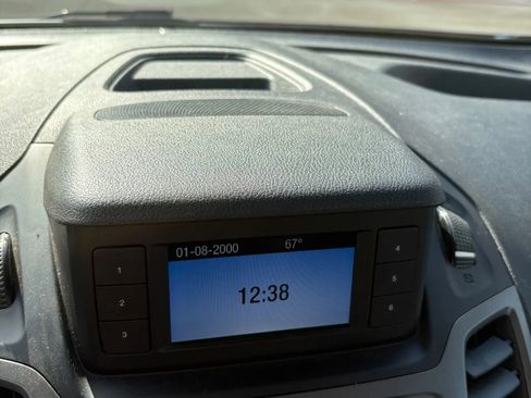 Used 2020 Ford Transit Connect XL image 19