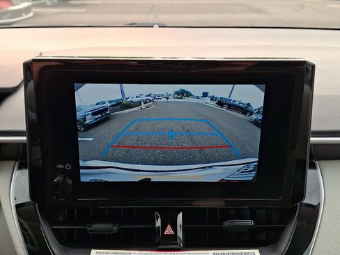 Used 2024 Toyota Corolla LE FWD image 17
