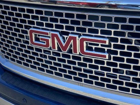 Used 2017 GMC Sierra 2500 Denali w/ Duramax Plus Package AWD/4WD image 26