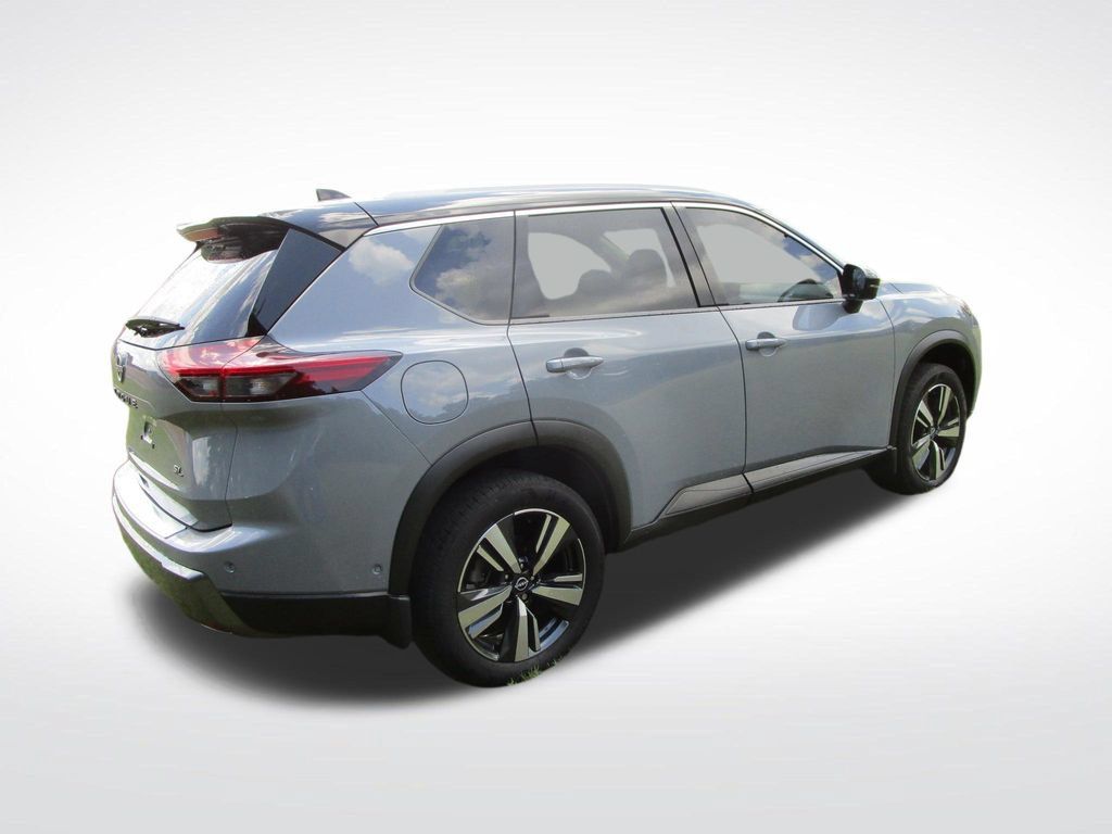 Used 2024 Nissan Rogue SL FWD image 10