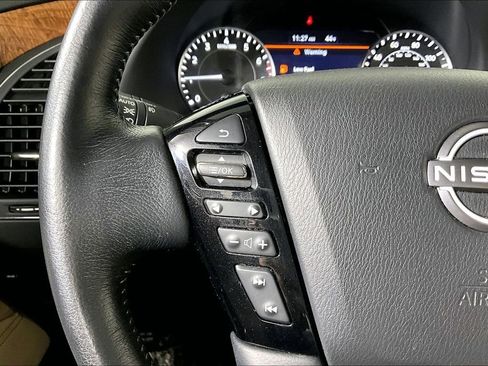 Used 2023 Nissan Armada SL w/ Captain's Chairs Package image 18