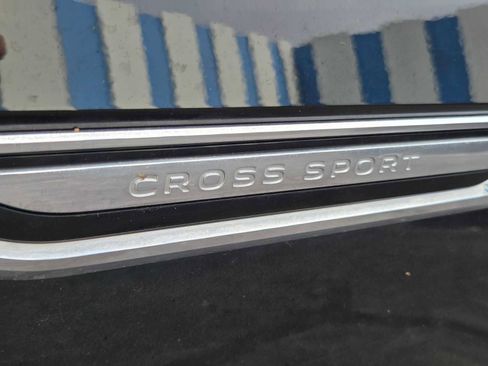 Used 2021 Volkswagen Atlas Cross Sport SE FWD image 18