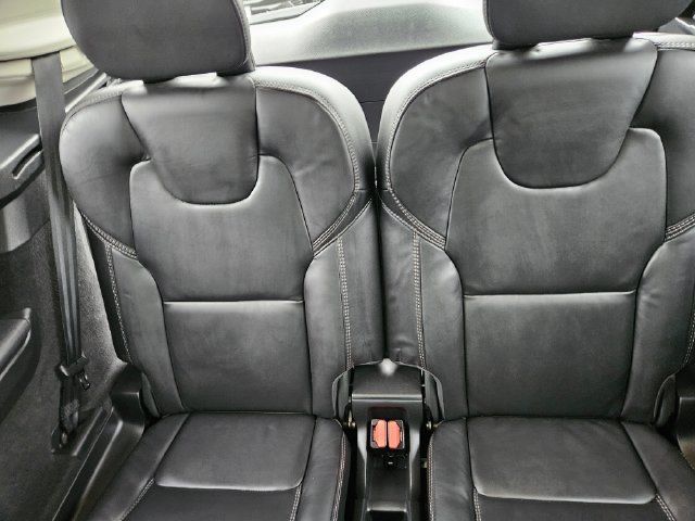 Used 2025 Volvo XC90 B6 Ultra w/ Protection Package Premier AWD/4WD image 16