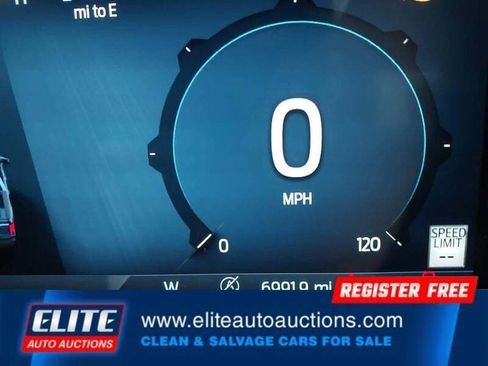 Used 2024 Ford F150 Lariat w/ FX4 Off-Road Package image 30