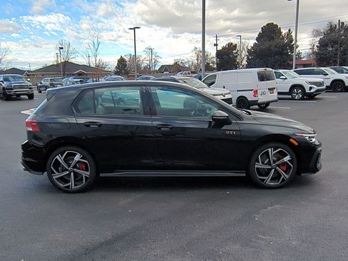 New 2026 Volkswagen GTI SE image 2