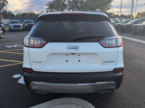 Used 2022 Jeep Cherokee Limited image 6