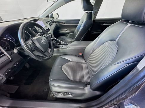 Used 2023 Toyota Camry SE FWD image 19