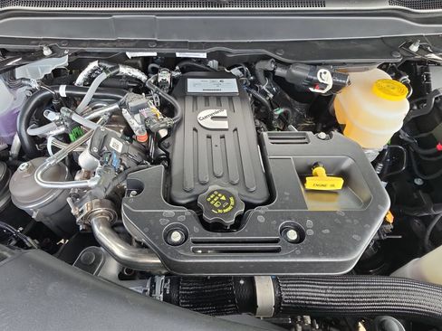 New 2026 RAM 3500 Limited AWD/4WD image 23