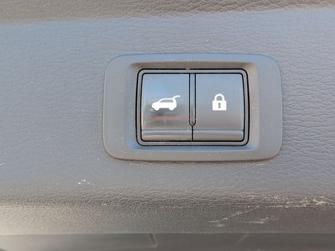 Used 2023 Mitsubishi Outlander SE AWD/4WD image 33