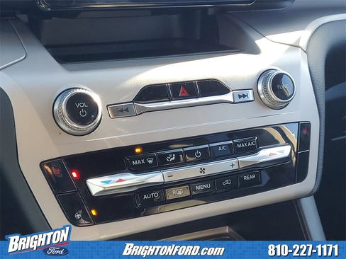 Used 2023 Ford Explorer XLT w/ Equipment Group 202A image 24