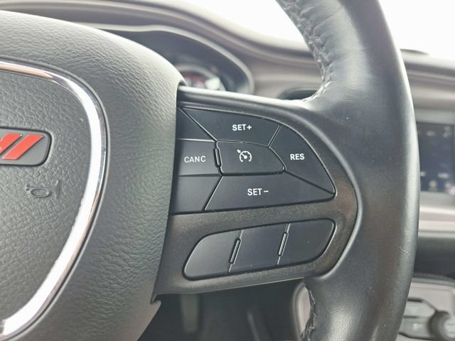 Used 2023 Dodge Challenger SXT RWD image 17