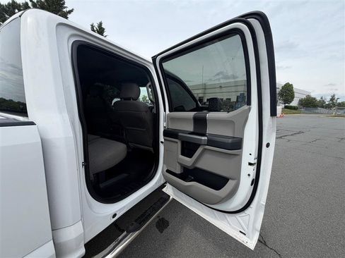 Used 2018 Ford F350 XLT w/ XLT Value Package AWD/4WD image 35