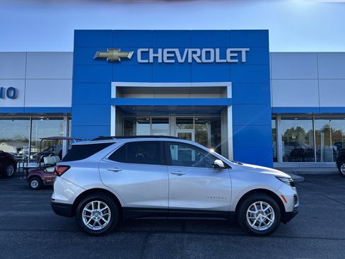 Certified 2022 Chevrolet Equinox LT image 1