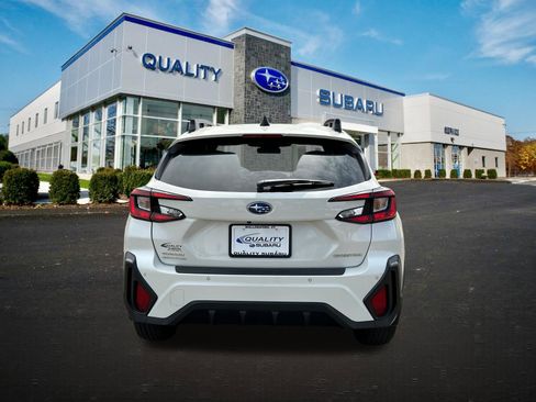 Used 2024 Subaru Crosstrek 2.5i Limited image 3