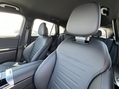 New 2025 Mercedes-Benz GLC 350e 4MATIC image 22