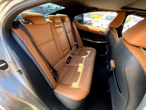 Used 2021 Lexus IS 300 w/ Comfort Package image 18