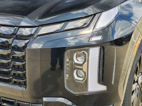 Used 2025 Hyundai Palisade Calligraphy image 9