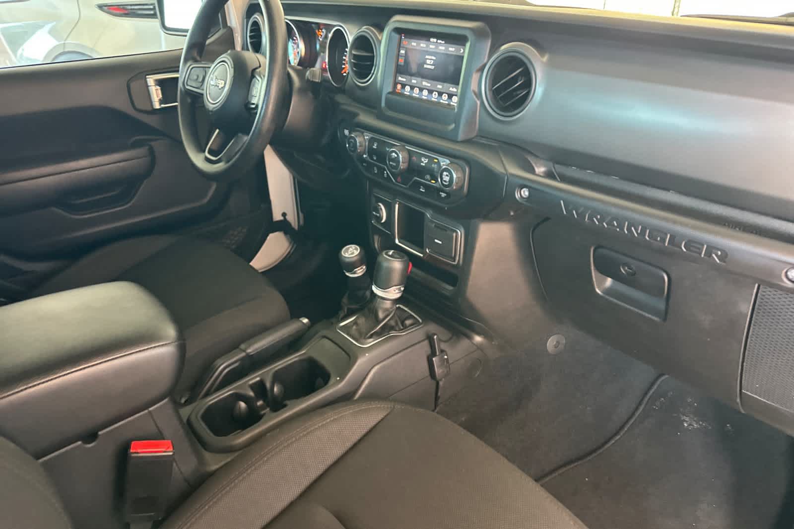 Used 2022 Jeep Wrangler Sport AWD/4WD image 15
