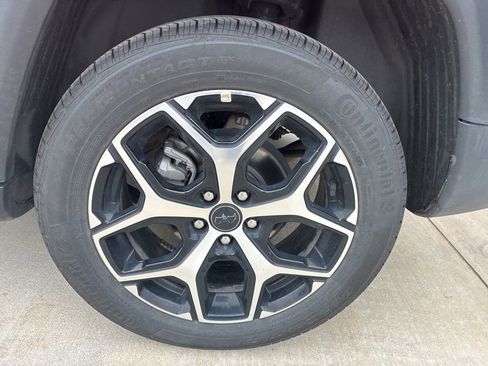 Used 2025 Jeep Compass Limited AWD/4WD image 8