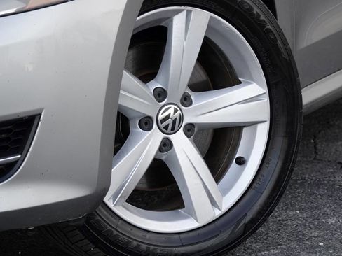 Used 2012 Volkswagen Passat TDI SE FWD image 36
