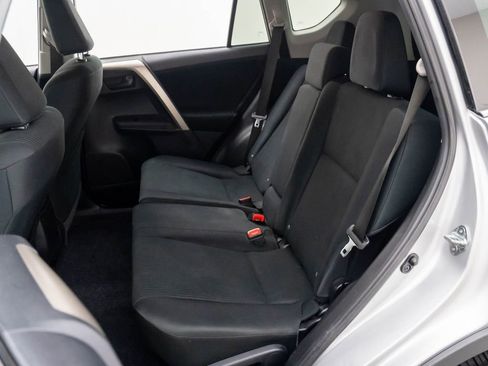 Used 2014 Toyota RAV4 LE image 17