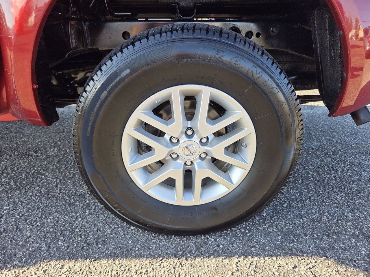 Used 2017 Nissan Frontier SV AWD/4WD image 7