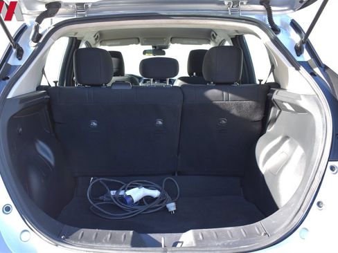 Used 2022 Nissan Leaf S image 25