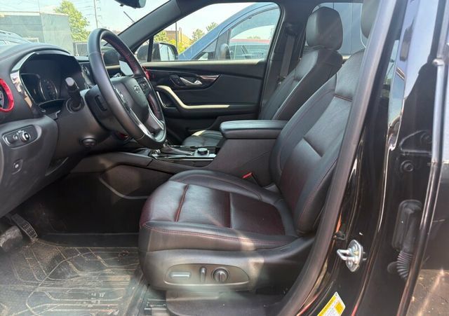 Used 2023 Chevrolet Blazer RS w/ Driver Confidence II Package AWD/4WD image 3