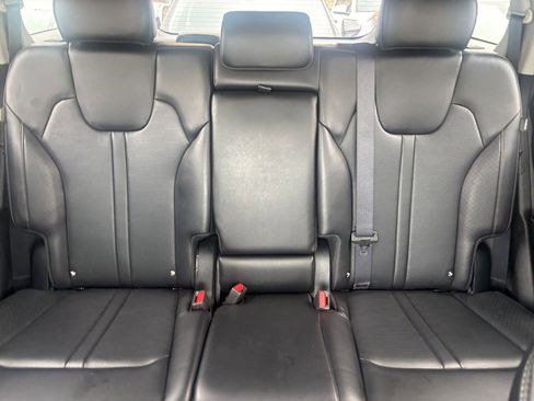 Used 2024 Kia Sorento S FWD image 41