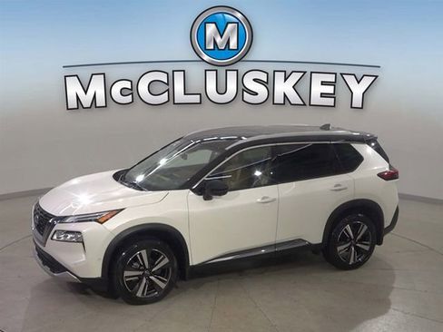 Used 2023 Nissan Rogue Platinum AWD/4WD image 1