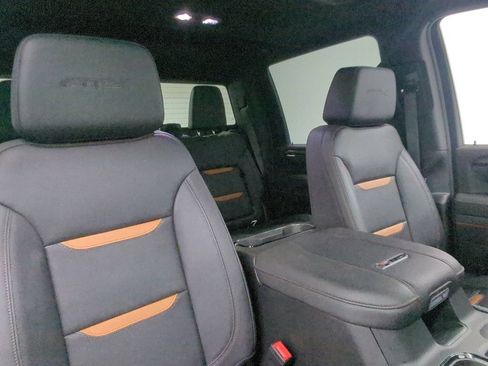 Used 2026 GMC Sierra 2500 AT4 w/ Technology Package AWD/4WD image 37