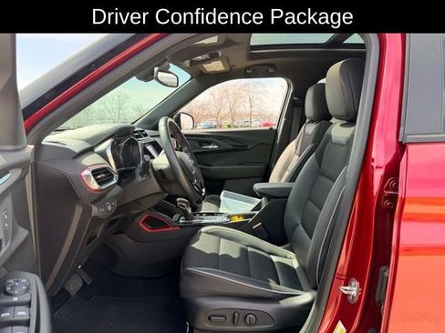 Used 2021 Chevrolet TrailBlazer RS w/ Sun and Liftgate Package image 8