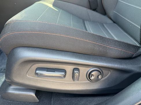 Used 2025 Honda CR-V Sport image 17