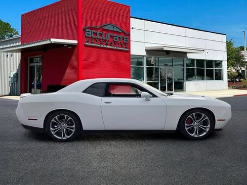 Used 2020 Dodge Challenger R/T RWD image 6