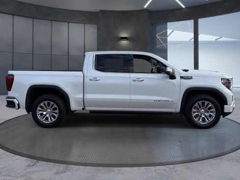 Certified 2024 GMC Sierra 1500 Denali w/ Technology Package AWD/4WD image 7