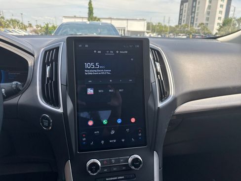 Used 2024 Ford Edge SEL image 18