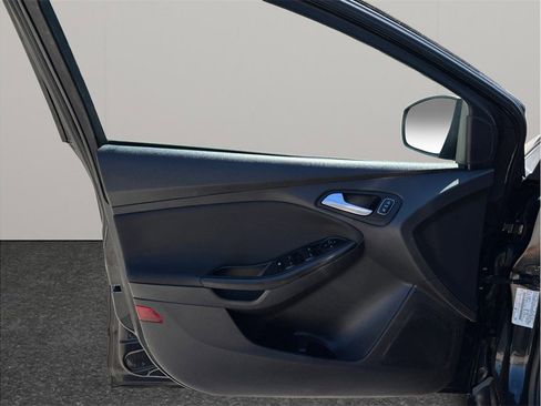 Used 2015 Ford Focus SE image 15