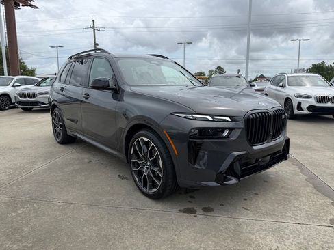 New 2027 BMW X7 M60i AWD/4WD image 3