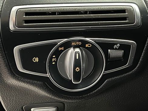 Used 2018 Mercedes-Benz C 300 Sedan image 16