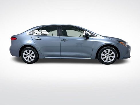 Certified 2020 Toyota Corolla LE image 2