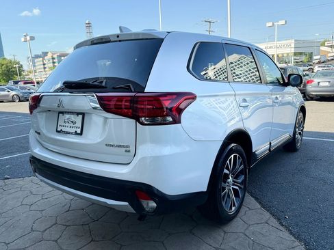 Used 2018 Mitsubishi Outlander SE FWD image 7