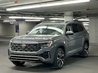 New 2026 Volkswagen Atlas SEL Premium R-Line AWD/4WD video 3