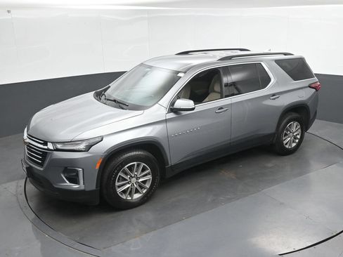 Used 2023 Chevrolet Traverse LT w/ LPO, Cargo Package AWD/4WD image 39