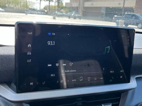 Used 2025 Ford Explorer ST-Line image 23