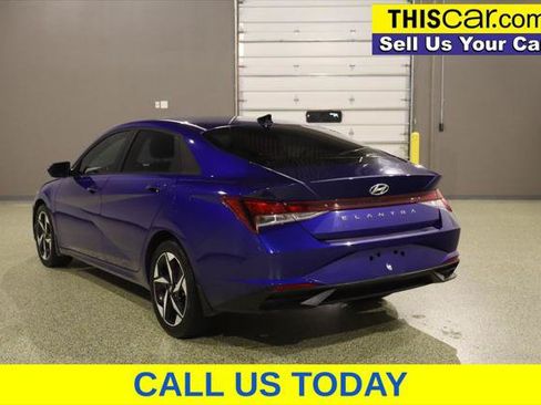 Used 2023 Hyundai Elantra SEL w/ Convenience Package FWD image 6
