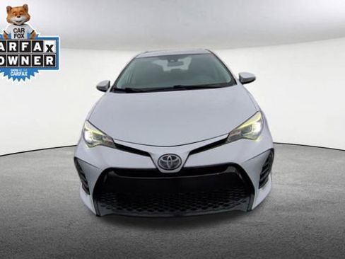 Used 2019 Toyota Corolla L image 3