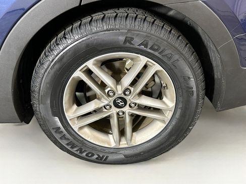 Used 2017 Hyundai Santa Fe Sport FWD image 11