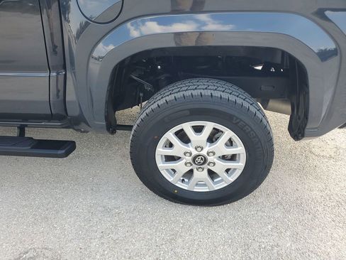 Certified 2024 Toyota Tacoma SR5 image 19