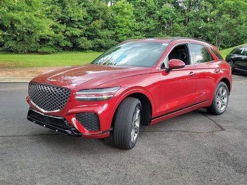 Used 2025 Genesis GV70 3.5T Sport image 10