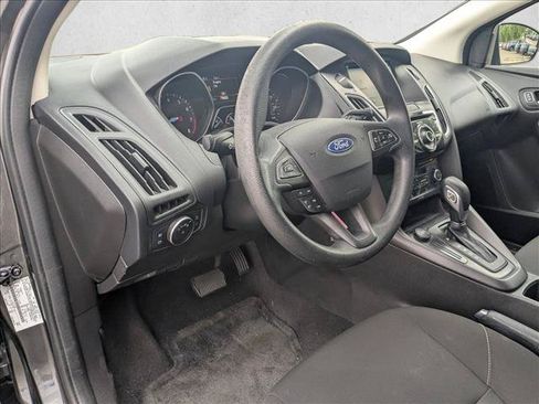 Used 2018 Ford Focus SEL FWD image 10